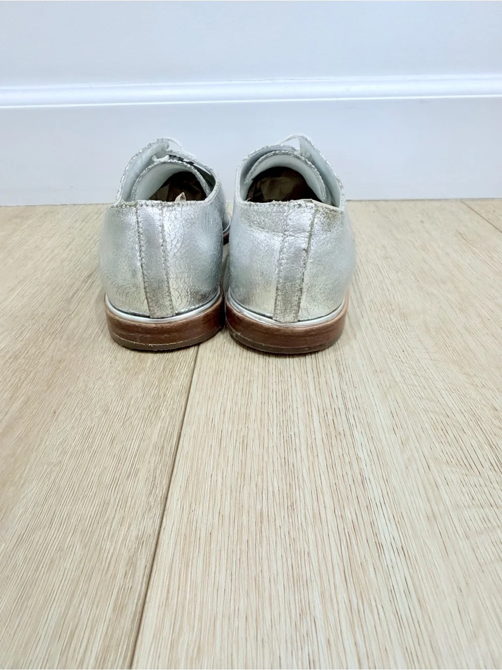 Veronique Branquinho Silver Lace-Up Flats / Oxford Shoes